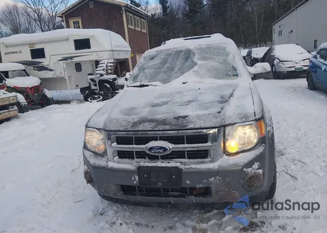 2011 Ford Escape Xlt из США, поврежденный, VIN 1FMCU9DG9BKB50673